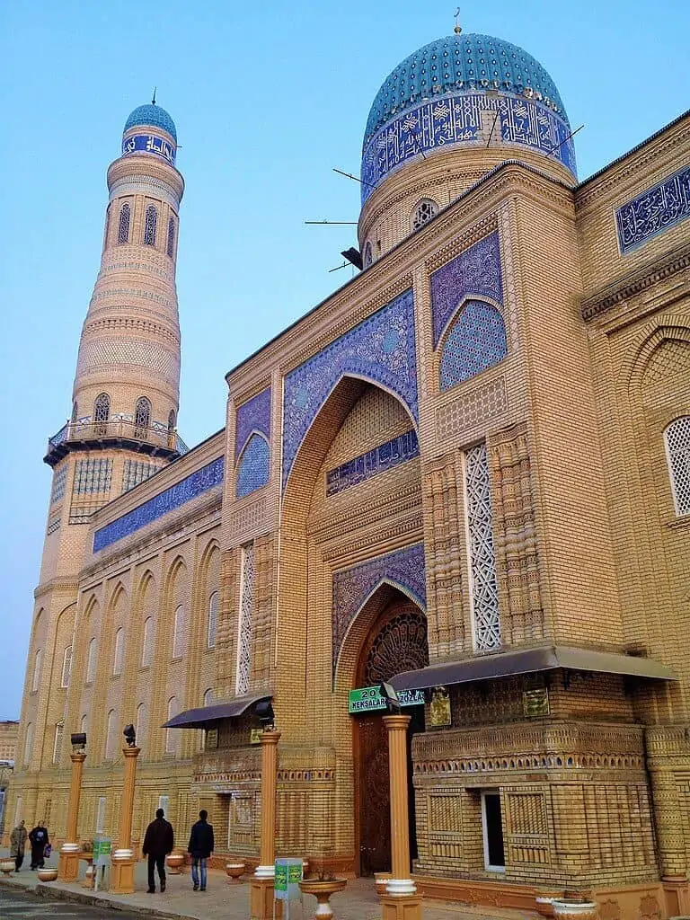 La moschea Juma di Andijan, nella valle di Fergana